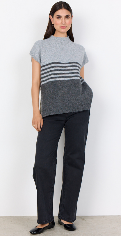 Liv – Tofarvet Uldvest i Blød Kvalitet