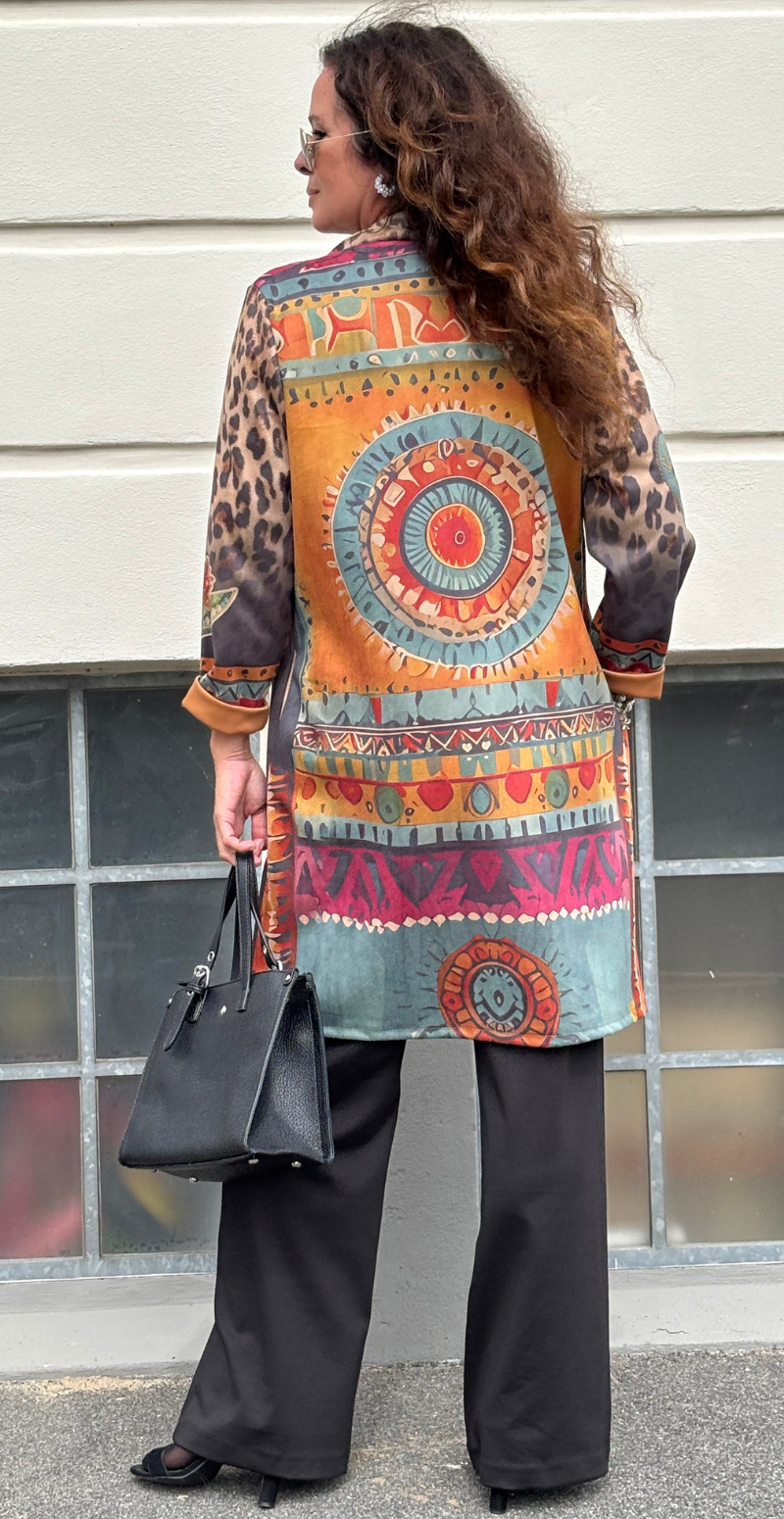 Maribel – Boheme Kunstjakke med Unikt Print