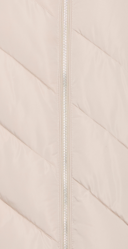 Astrid – Beige Vinterjakke med Elegant Quiltning