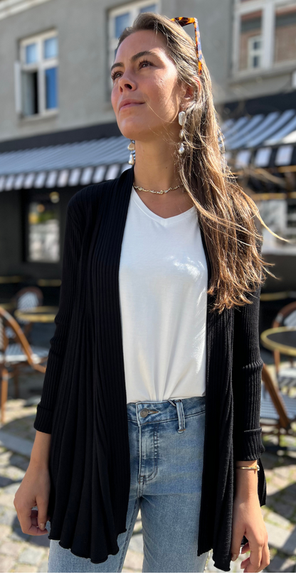 Liv – Let, ribstrikket cardigan