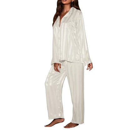 Line - Stilfuld Stribet Satin Pyjamasæt