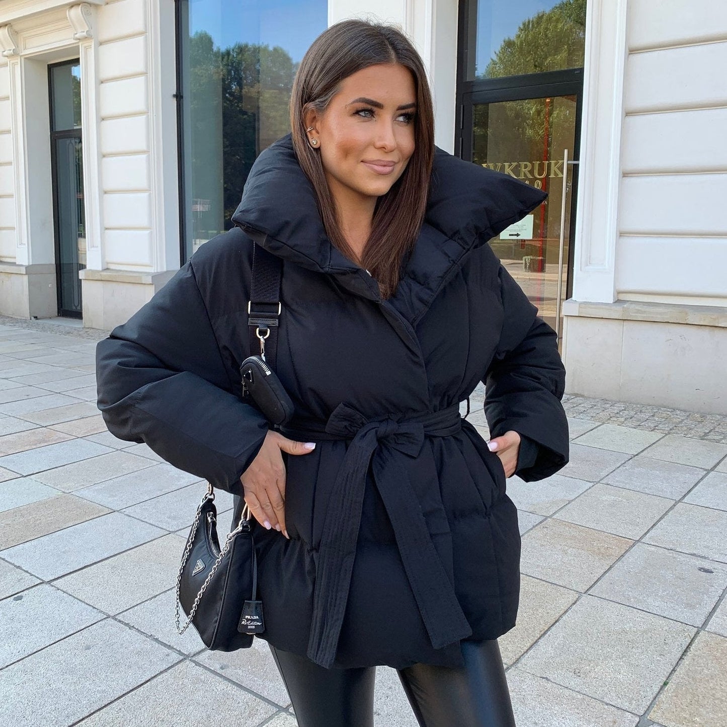 Leana – Elegant jakke med puffærmer til alle sæsoner