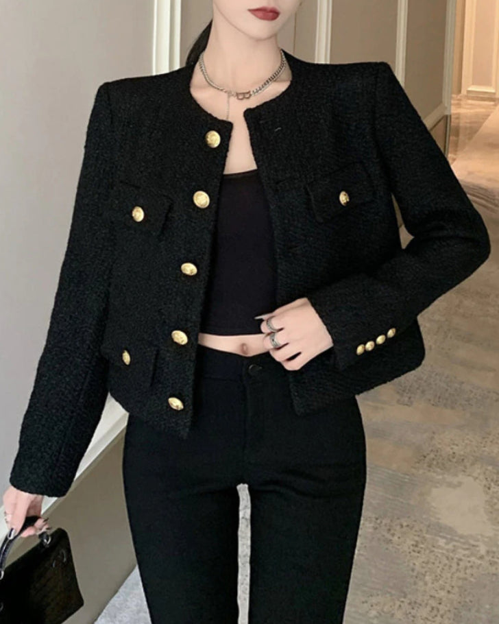 Amalie – Elegant Kort Blazer med Guldknapper